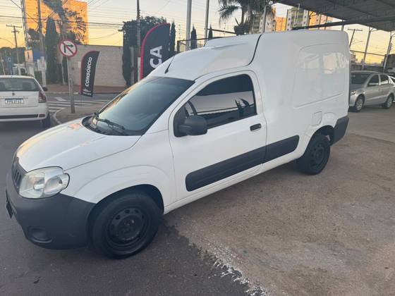 FIAT FIORINO 1.4 MPI FURGÃO HARD WORKING 8V FLEX 2P MANUAL FIAT FIORINO 1.4 MPI FURGÃO HARD WORKING 8V FLEX 2P MANUAL
